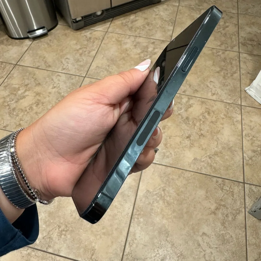 Apple iPhone 12 Pro 256 GB in Pacific Blue for Unlocked